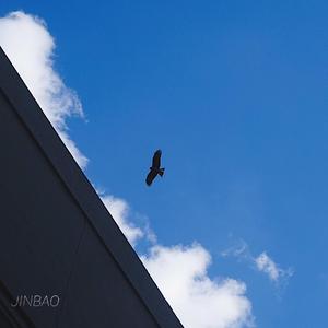 女人想两个男搞是不是很舒服
